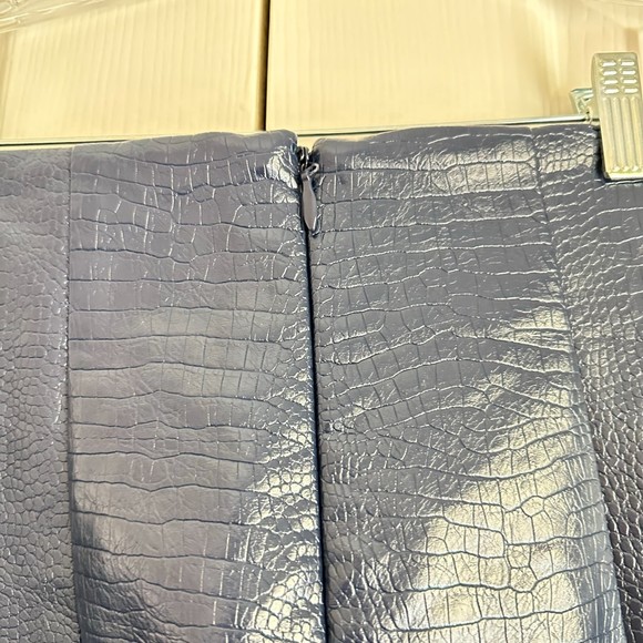 Topshop Dark Blue Faux Leather Croc Pencil Skirt Size 6 - Picture 4 of 7